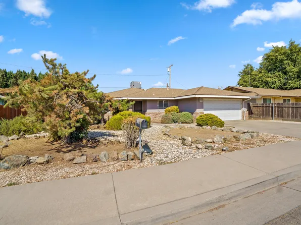 634 W Theta Avenue, Porterville, CA 93257