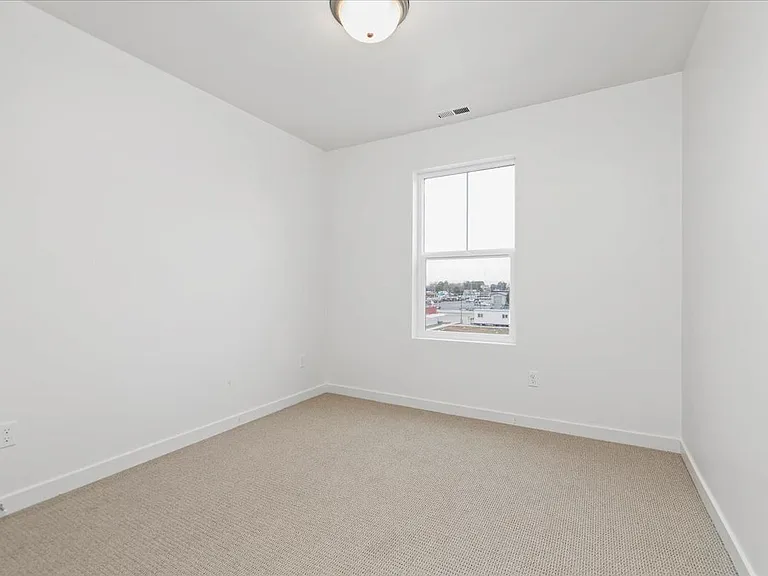 1630 N Mumbarto Ln — Photo 35
