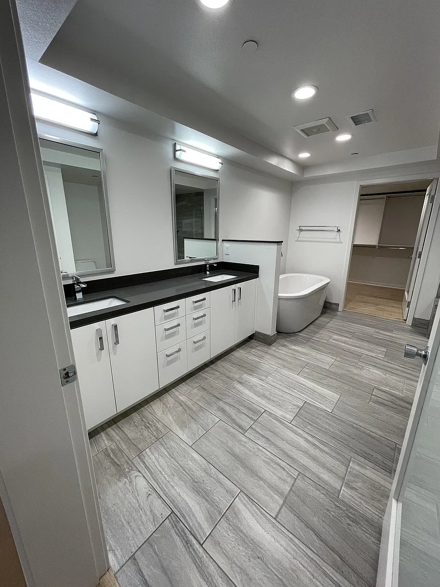 Building Photo - 4240 Laurel Canyon Blvd #203
