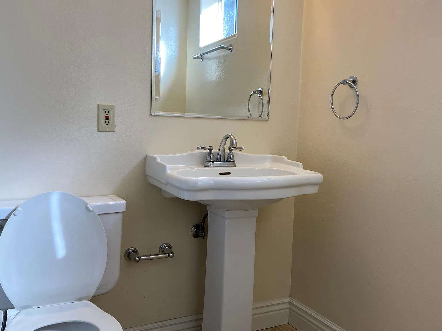 1 bed, 430 sqft, $2,095 — Photo 4