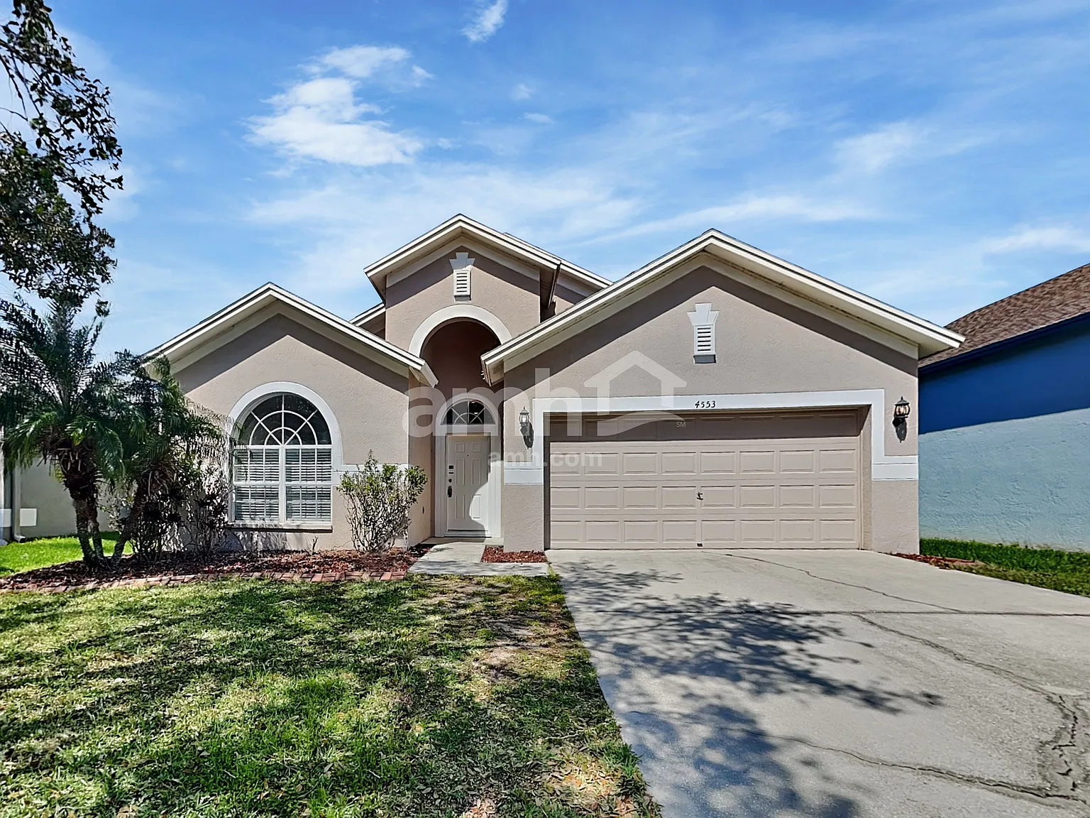 4 bed, 2.0 bath, 2060 sqft, $2,600 — Photo 1