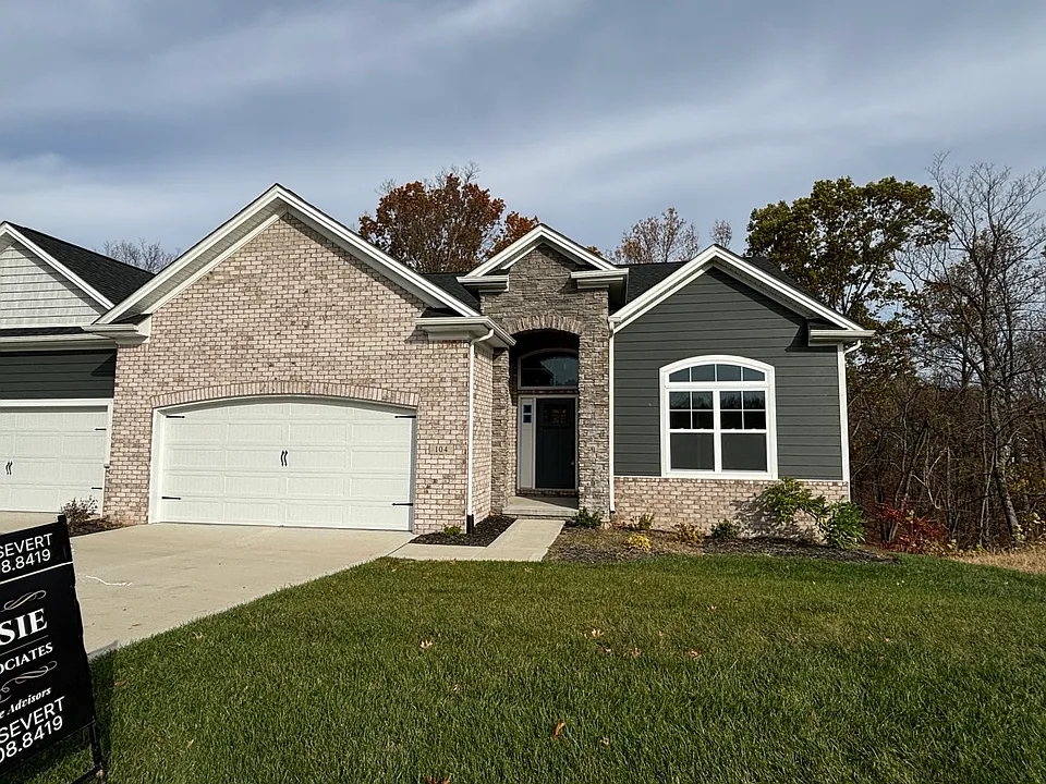 104 Hickory Grove Ct