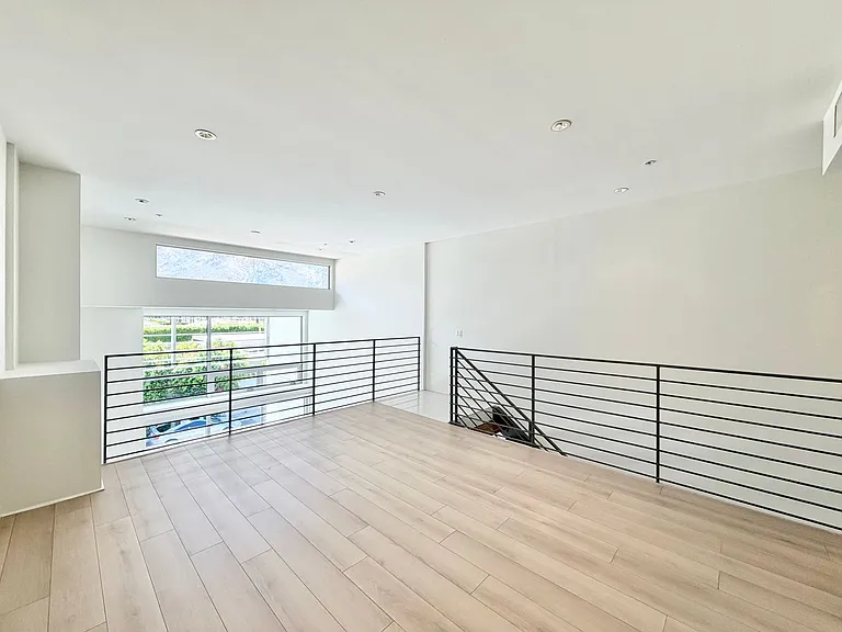 803 N Palm Canyon Dr #8 — Photo 15