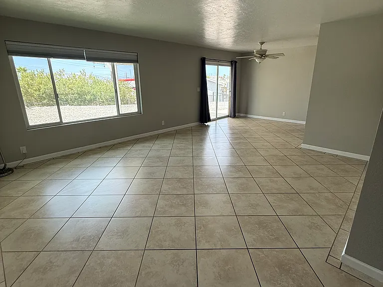 2953 Canyon Oak Dr — Photo 7