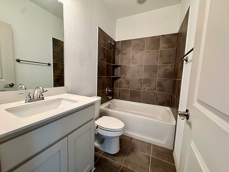 6285 Davison Way — Photo 12