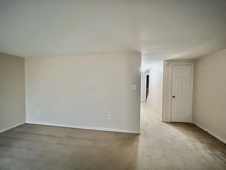 17120 Briardale Rd — Photo 25