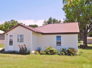 303 E Central Ave, Jefferson, IA 50129