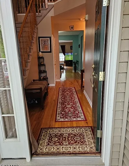 60 Jackson Ave — Photo 2