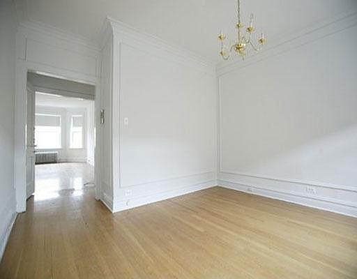 2nd image of 615 Hinman Ave APT 1D