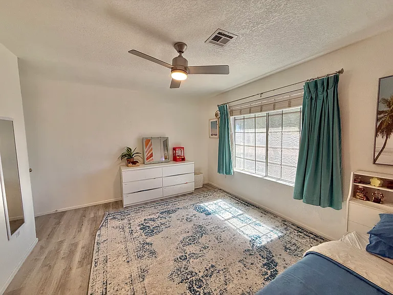 4028 S Sagebrush Ave — Photo 14
