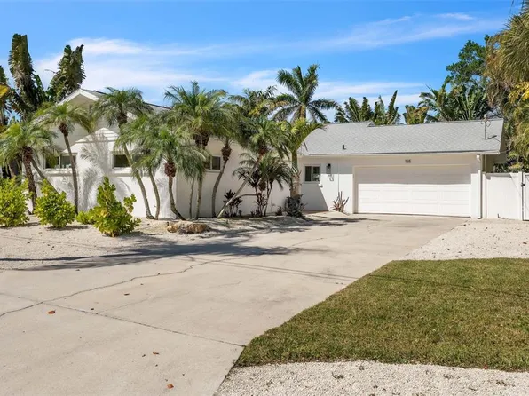 155 Crescent Dr, Anna Maria, FL 34216