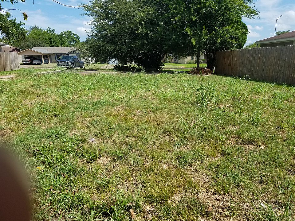1st image of 5246 Fairgreen Ln