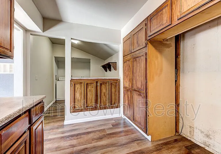 7105 NW 43rd St — Photo 9