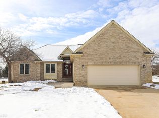 13062 Excalibur Ln, Romeo, MI 48065