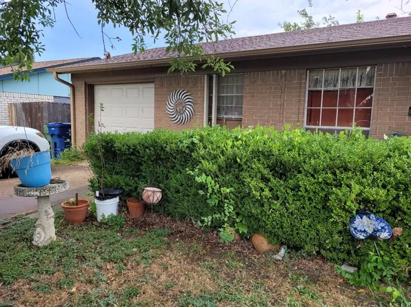 2714 Foxcroft Ln, Garland, TX 75044