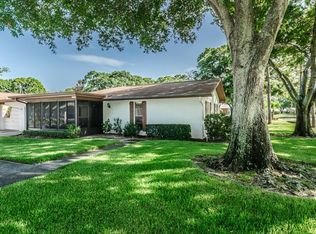 2271 Spruce Ln APT B, Palm Harbor, FL 34684