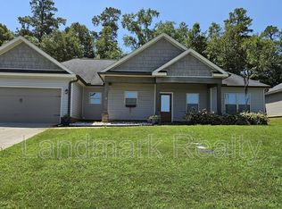 304 Durgin Dr, Bonaire, GA 31005