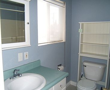 5th image of 1415 N 11th St APT 4