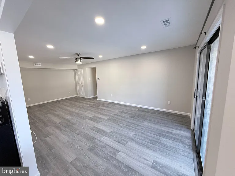 513 Edison Glen Ter — Photo 5