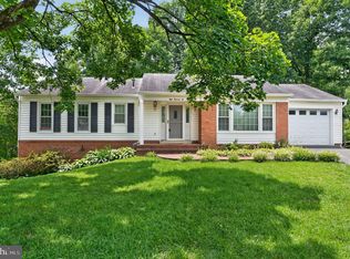 8006 Lady Lewis Ct, Springfield, VA 22153