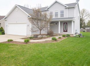 907 Franklin Farm Dr, Mason, MI 48854