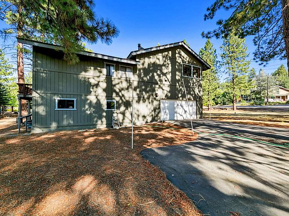 5th image of 10625 Royal Crest Dr