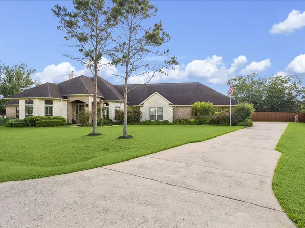 3391 Clearwood Cir, Alvin, TX 77511