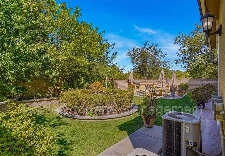 26155 Lone Rock Ct — Photo 22