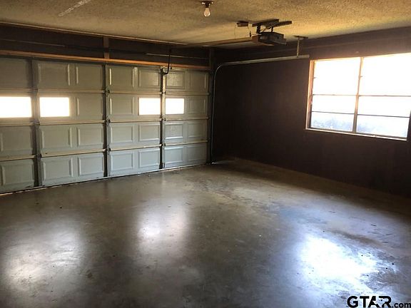 5th image of 2501 S Boldt Ave