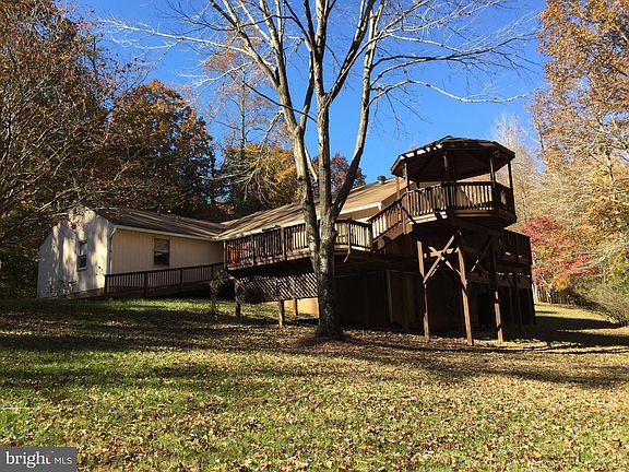 3rd image of 14901 Brandywine Ln