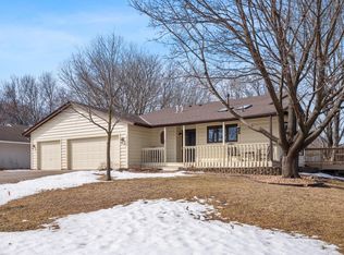 17645 Iceland Trl, Lakeville, MN 55044