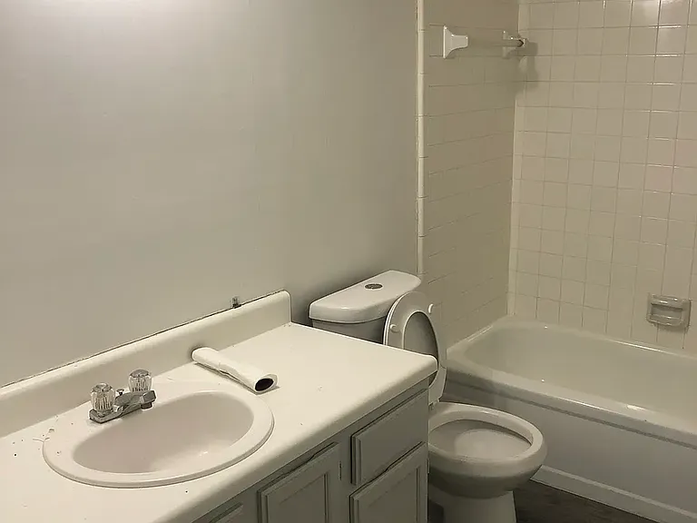 9009 S Delaware Ave #404 — Photo 3