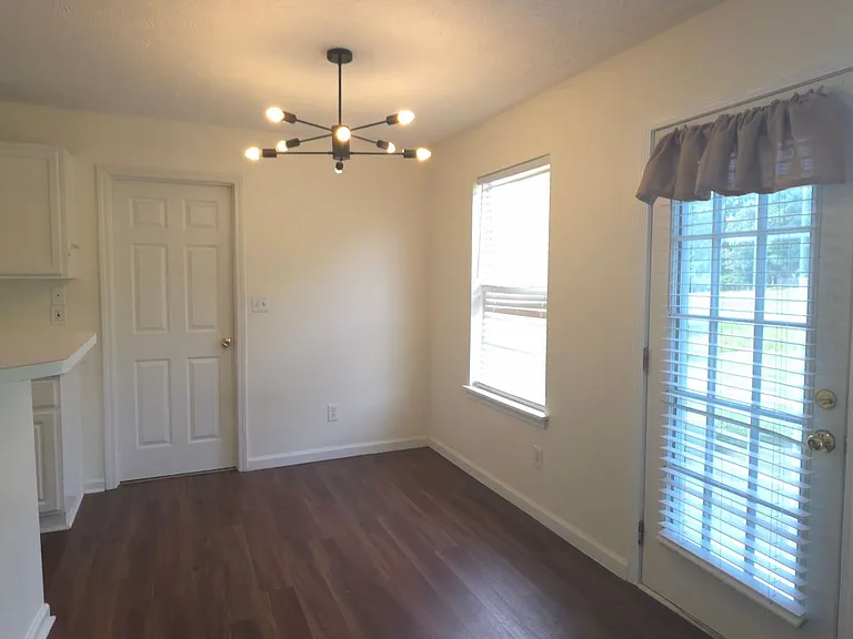 2895 Gallery Grv — Photo 7