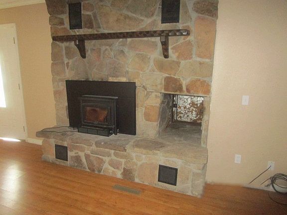 5th image of 15553 Horse Shoe Ln