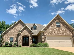 832 Oriole Ct, Jonesboro, AR 72401