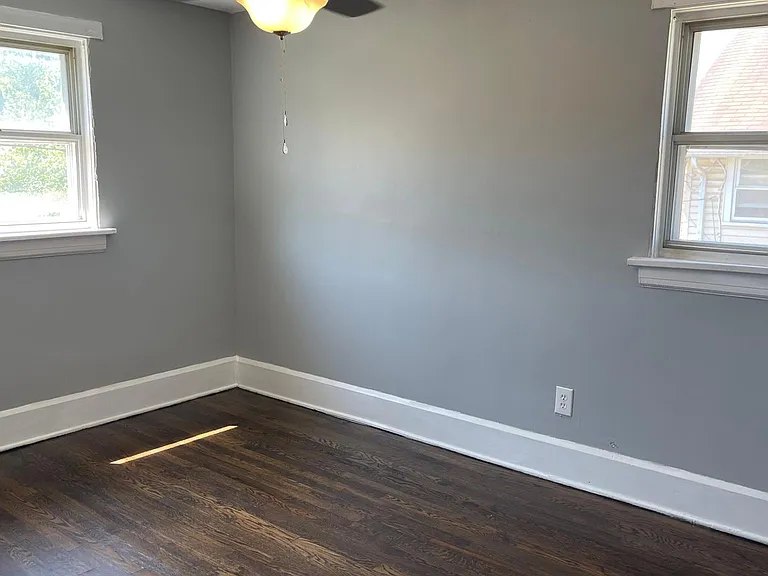 1382 Diagonal Rd — Photo 2