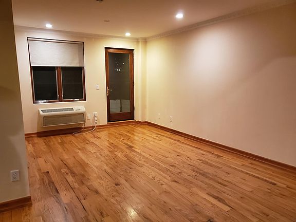 2nd image of 3051 Brighton 5th St