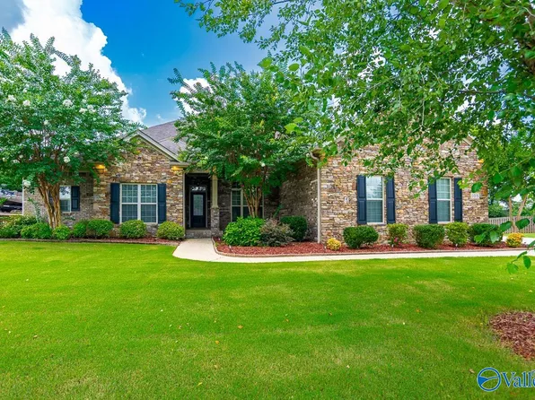 108 Smoke Tree Dr, Huntsville, AL 35811