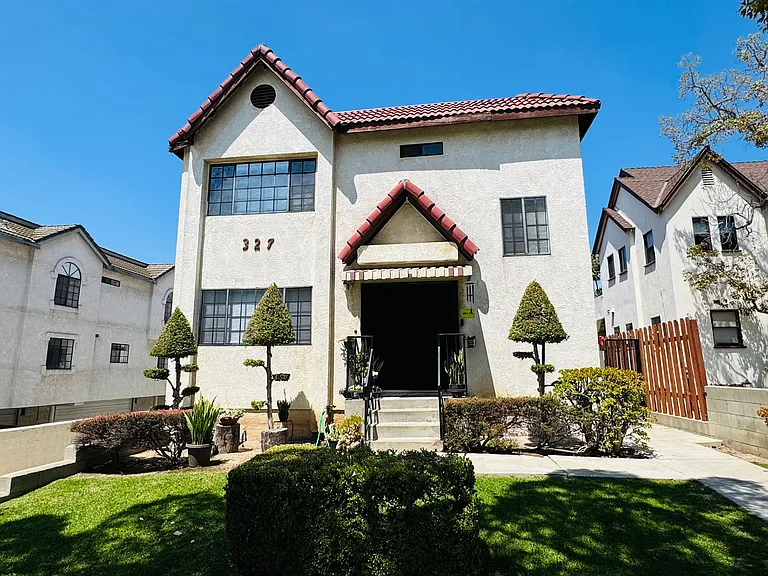 327 La France Ave #E — Photo 32
