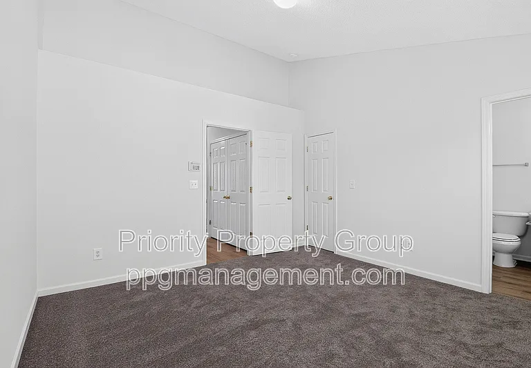 3204 Barons Court Rd — Photo 22