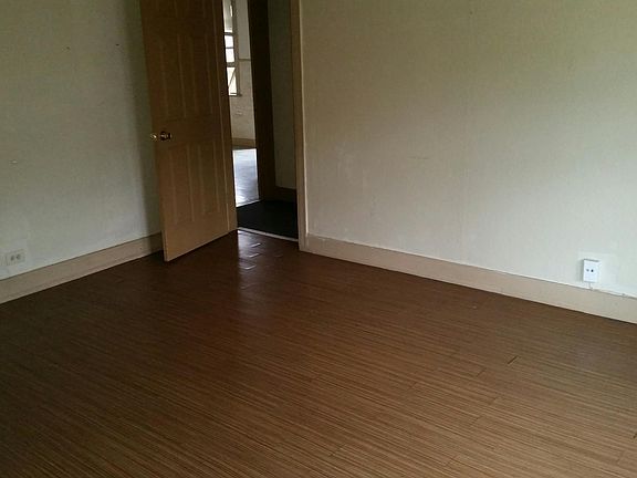 3rd image of 708 Bailey Ave