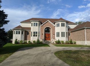 3805 Turnberry Ln, Long Grove, IL 60047