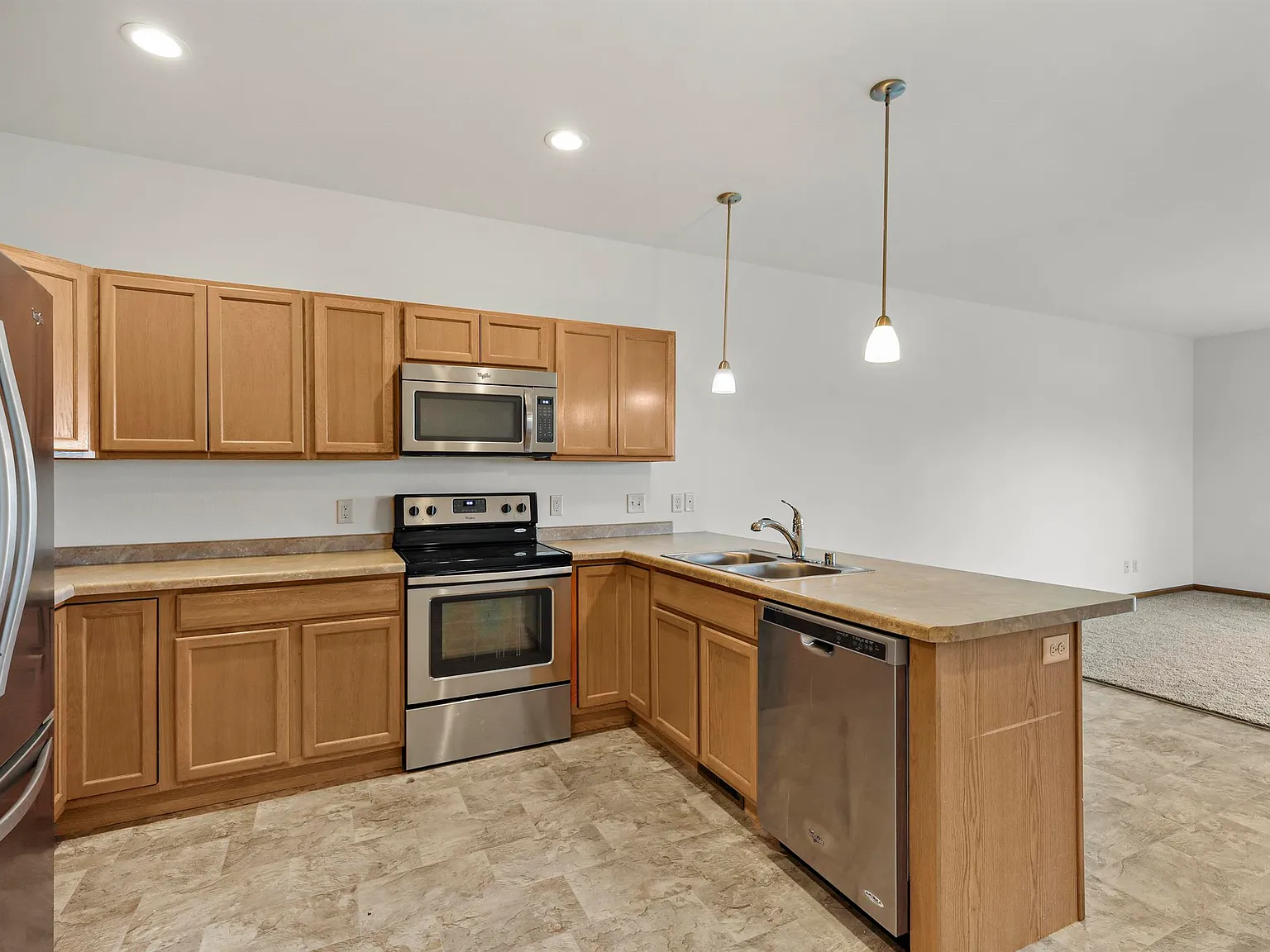 141-147 Community Dr, Fall River, WI 53932 — Photo 2