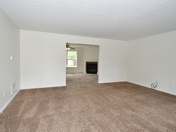 2nd image of 1911 Monticello Dr
