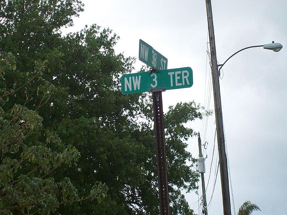 5th image of 3821 NW 3rd Ter