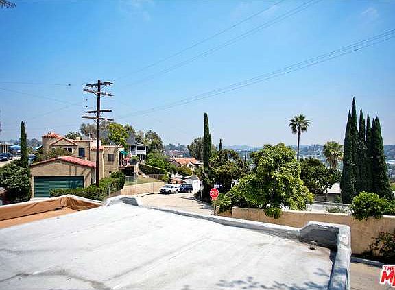 3rd image of 2545 Langdale Ave