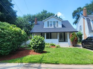 3205 Sashabaw Rd, Waterford, MI 48329