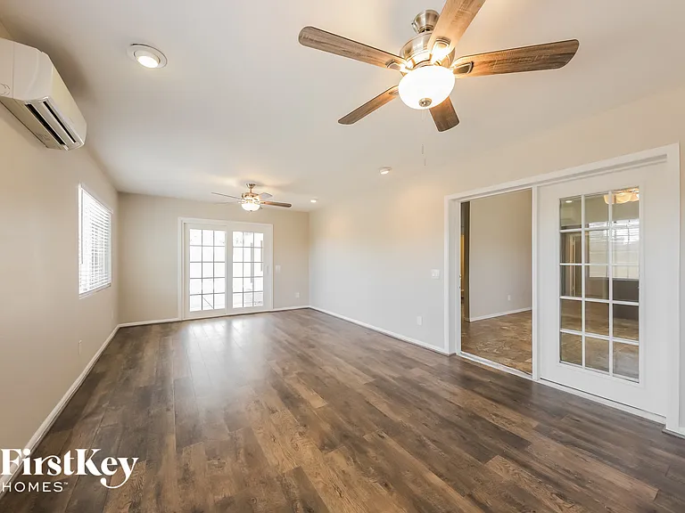 3533 W Phelps Rd — Photo 8