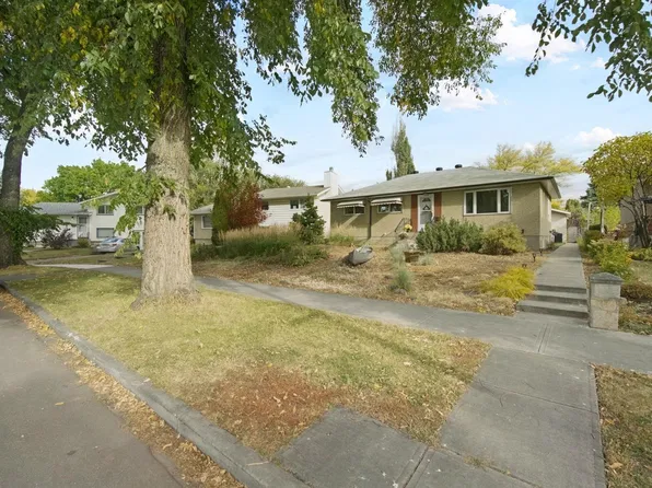 11639 134th St NW, Edmonton, AB T5M 1J3