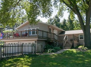 4045 Cox Ave NW, Cedar Rapids, IA 52405